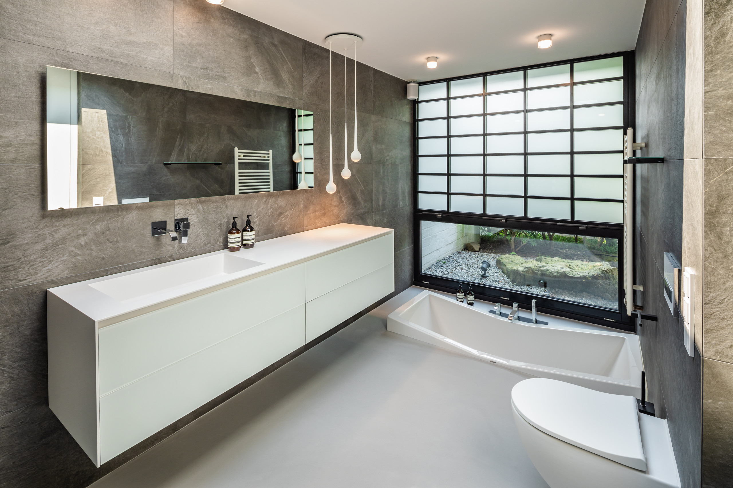 75 Moderne Badezimmer Ideen &amp; Bilder | Houzz in Badezimmer Modern