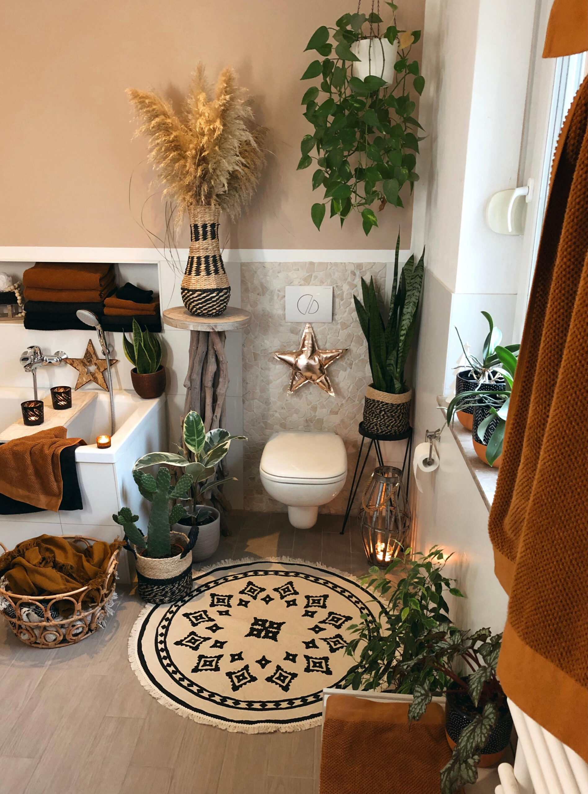 Boho-Badezimmer Vibes. #Boho #Badezimmer #Hygge #War intended for Boho Badezimmer